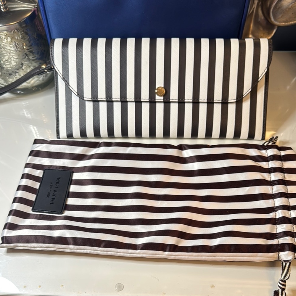 Henri Bendel Black and White Wallet Classic Design